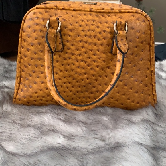 *SOLD* Faux Ostrich Purse - Picture 1 of 9